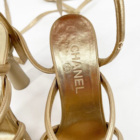 Chanel Cruise 2018 Gold Metallic Greek Parthenon Wrap CC Platform Sandals EU 39 - Picture 13 of 15